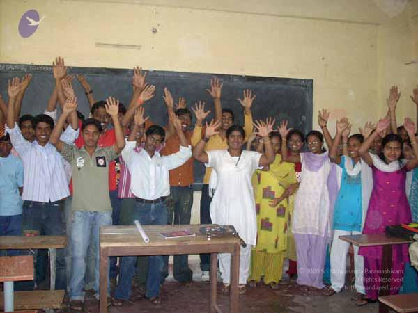 Showing their Hand after clenaing_CMP_WM